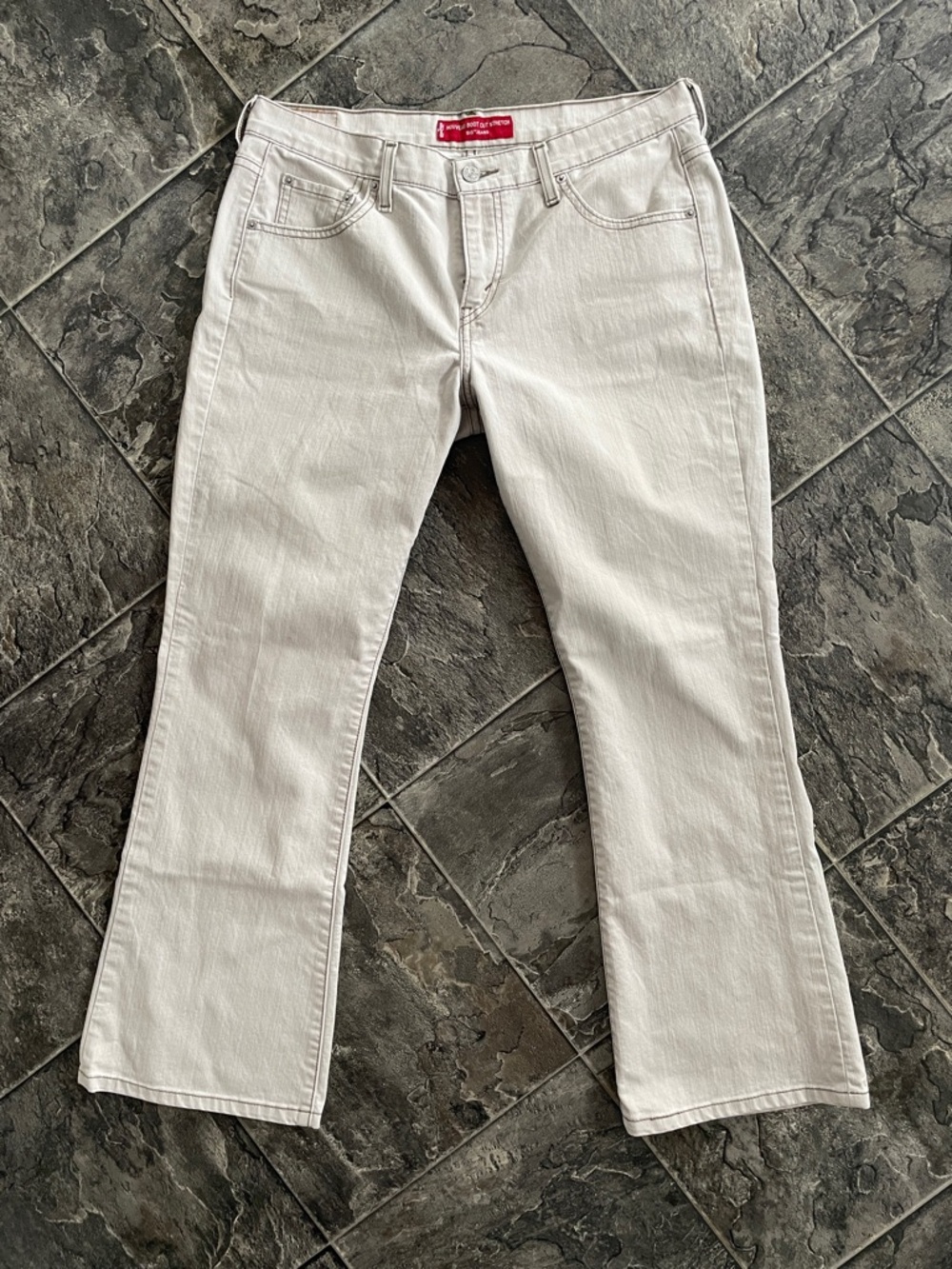 LEVI’S 515 Women's Bootcut Low-Rise Cream Coloured Urban Streetwear Casual Jeans